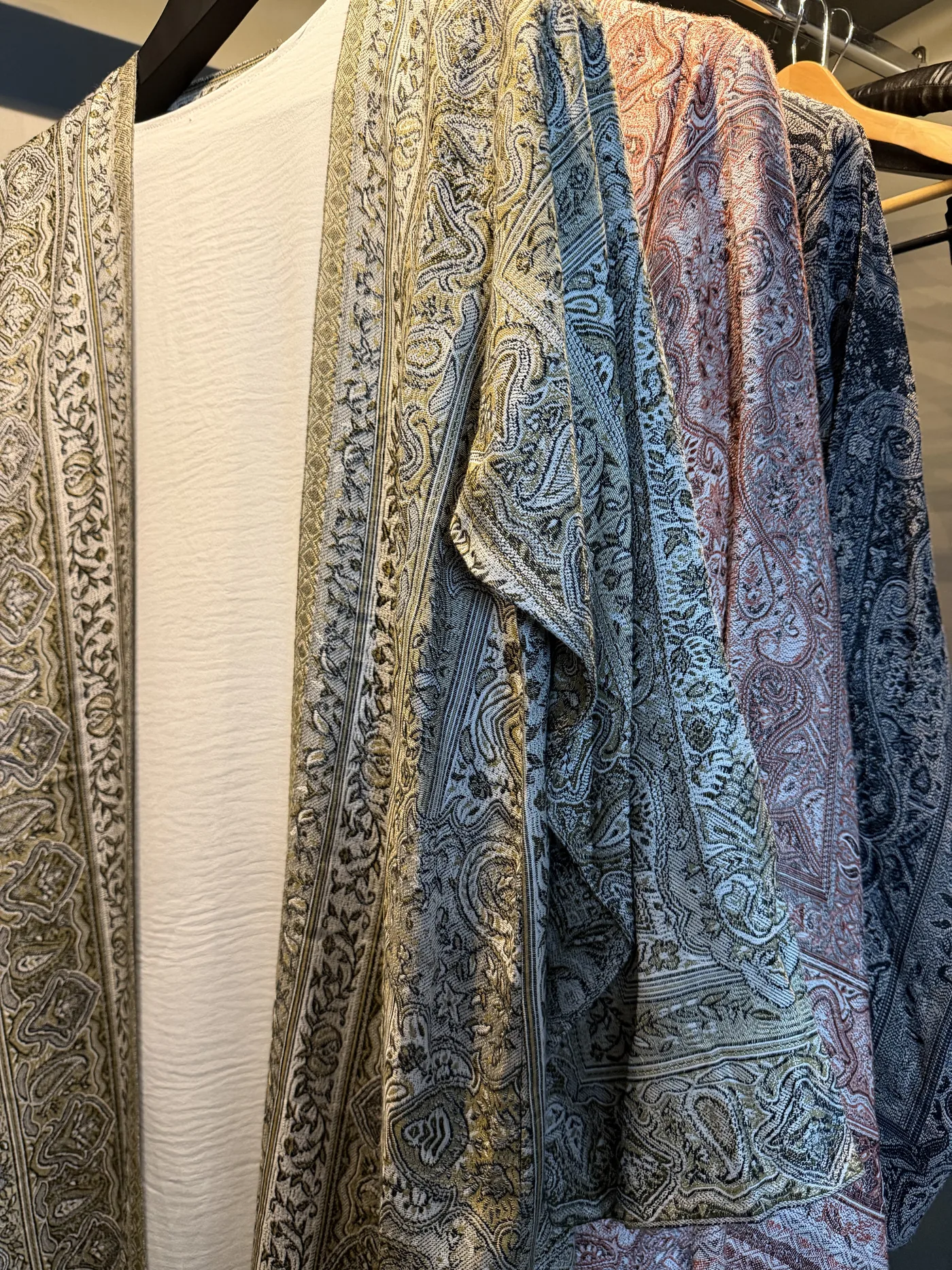 Madeens paisley kimono-abaya